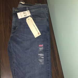 711 Skinny Jeans
